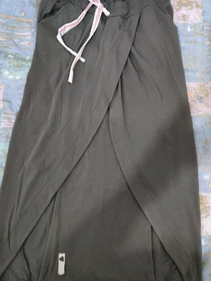 Cotton skirt medium gray with slits and closed bottom like palazzo