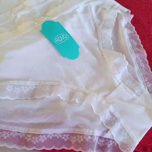 Women's underwear set 7 pieces new, size 2XL, white lace detail