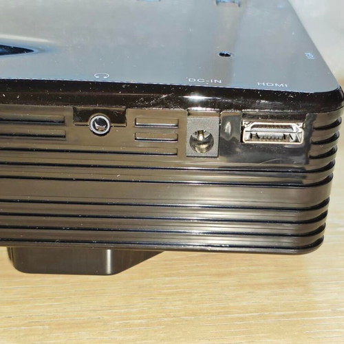 Mini Portable LED Projector HD with HDMI USB and SD like new