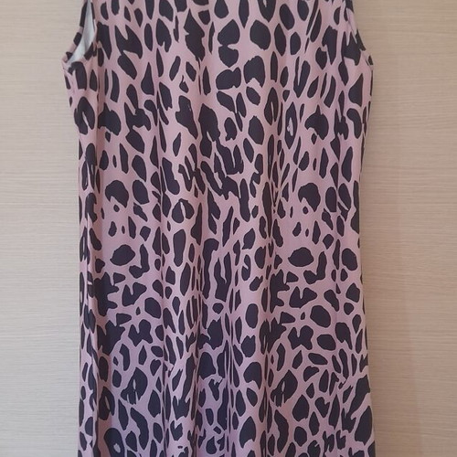 Animal print dress like new, pink multicolor, size XL