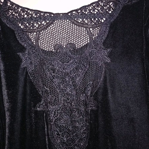 Darling classic women's black velvet dress with lace like new, size L
