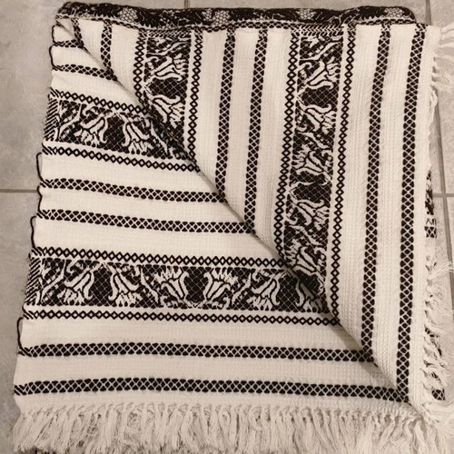 Caramel wool throw blanket like new with fringes