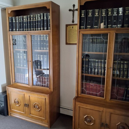Set of 3 Display Cabinets made of solid wood like new