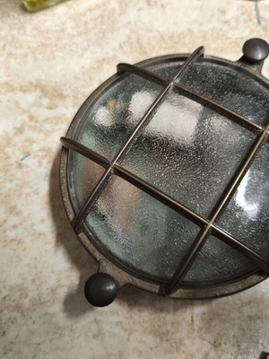 Turtle outdoor lamp like new for garden or veranda