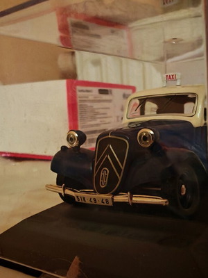 Citroen Traction такси като ново с кутия