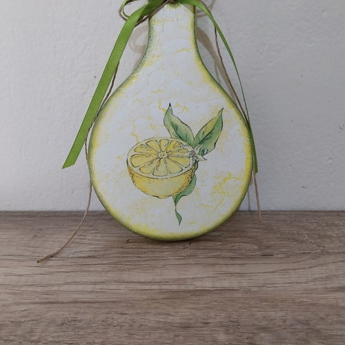Decorative cutting board with lemon handmade, new