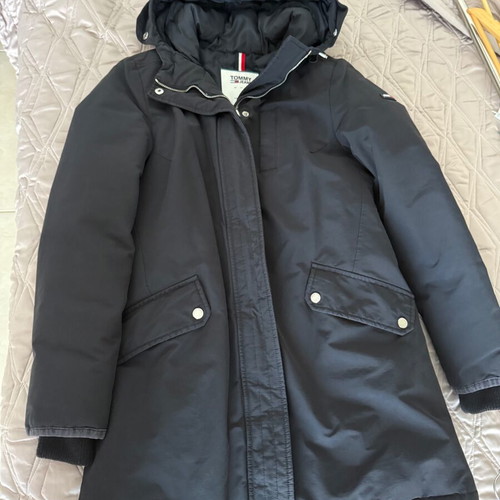 Tommy Jeans women's winter jacket like new, black with hood