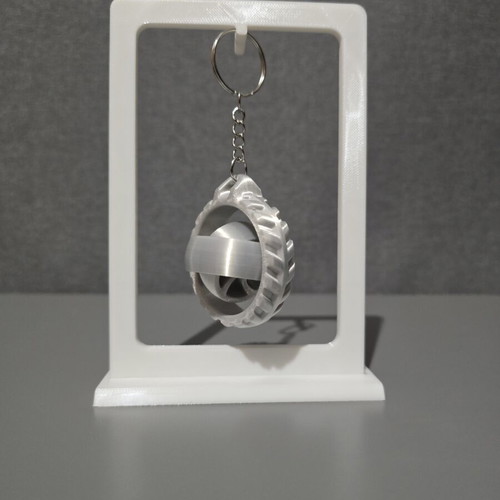 3D printed rotating wheel hub keychain like new