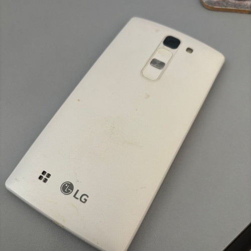LG G4c H525N smartphone used, fully functional, white, 16GB
