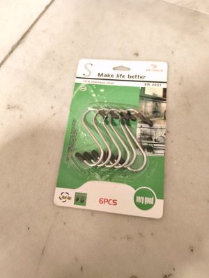 Set of 6 metal hooks 5cm new