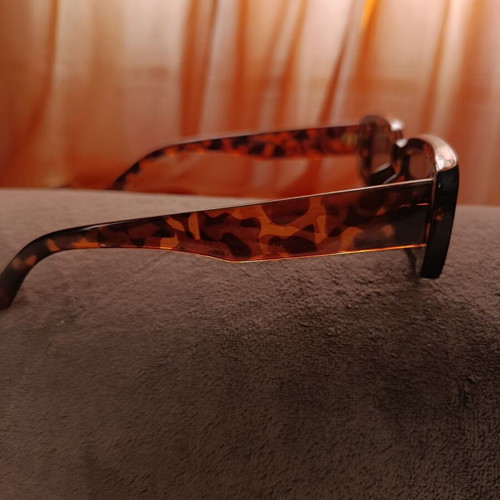 Sunglasses rectangular frame used, brown tortoiseshell