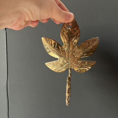 Vintage Brass Curtain Tieback and Wall Hook Leaf Design like new