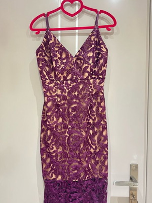Desiree midi dress purple like new, size S