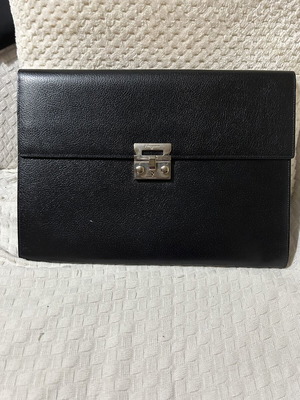 Salvatore Ferragamo Χαρτοφύλακας σαν καινούργιο, μαύρο