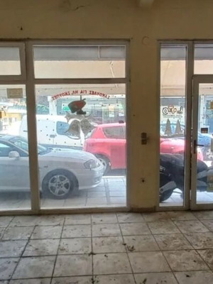 Commercial Storefront With 6m Display Window Near Lagkada