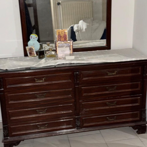 Kourtis buffet used