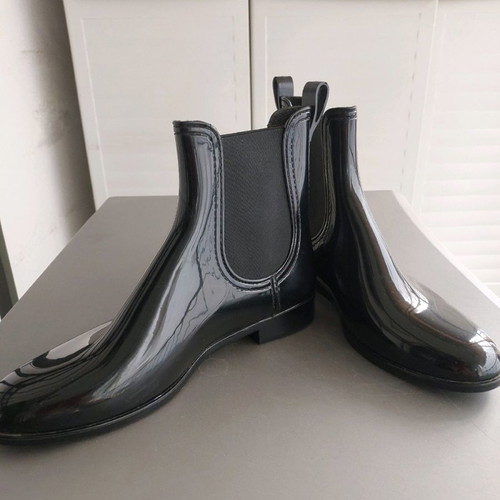 Galotses made in Italy like new, black, size 38