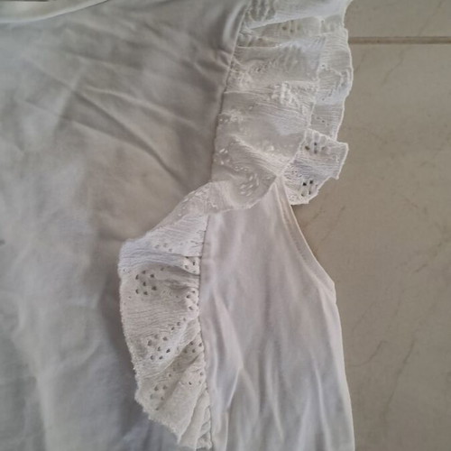 Mango white blouse with embroidered ruffles size S like new