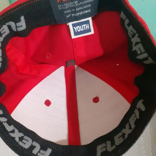 Red Flexfit hat new