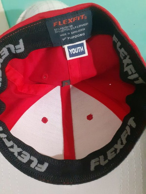 Red Flexfit hat new