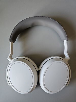 Sennheiser Momentum 4 Bluetooth ακουστικά σαν καινούργια