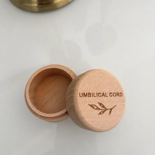 Wooden umbilical cord keepsake box