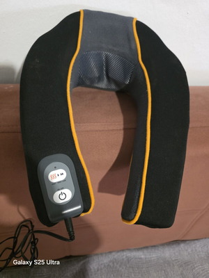 Massage pillow for neck like new