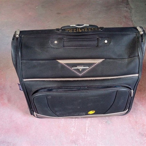 Magellan wheeled travel bag in good condition