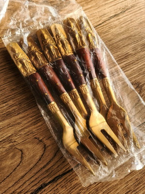 Siamese Antique Cocktail Fork Set new, 6 pieces