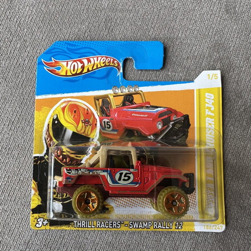 Hot Wheels Toyota Land Cruiser FJ40 2012 model new, red rally