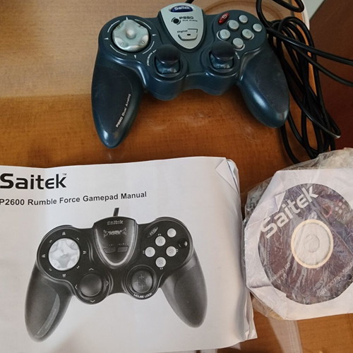 Saitek 8 Button Rumble PC Game Controller like new