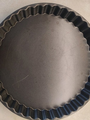Tart pan like new, 30cm diameter