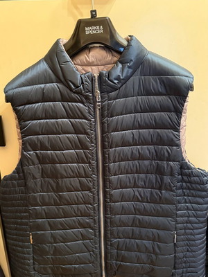Marks and Spencer reversible sleeveless jacket like new, beige and blue, size XXXL