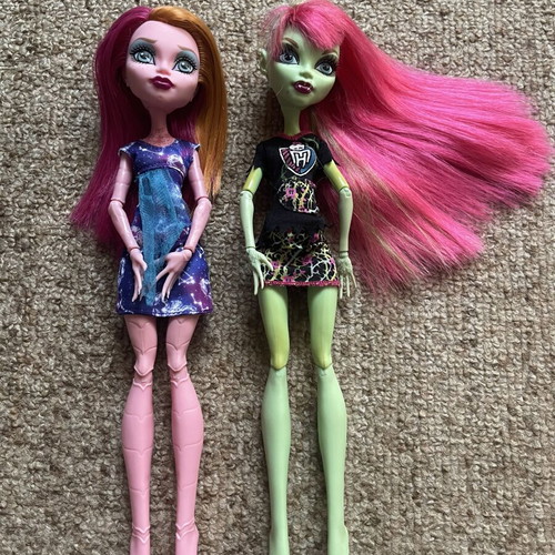 Original Monster High dolls set or separate