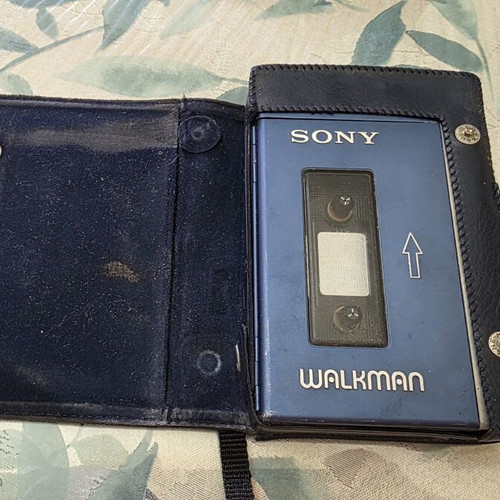 Sony TPS-L2 Stereo Cassette Player Walkman used, first generation collector