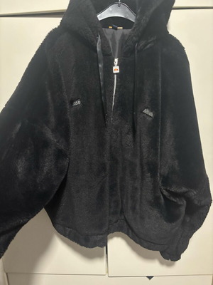 Ellesse fur jacket with hood in like new condition