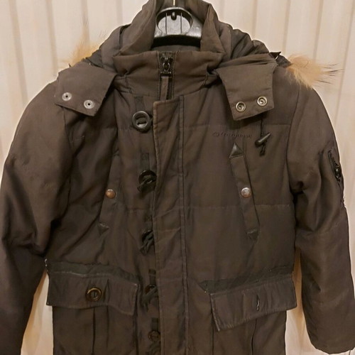 Children's warm jacket black like new, 9 years old