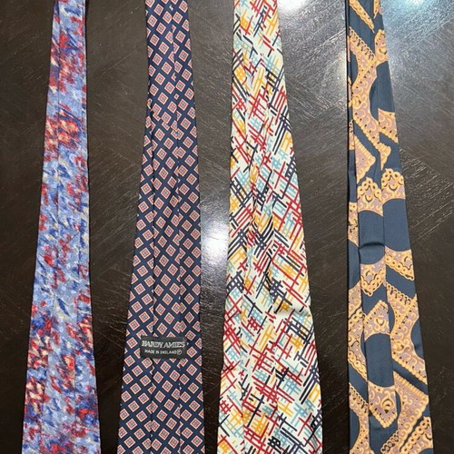 Set of 4 Men's Regular Width Ties with Retro and Geometric Designs like new