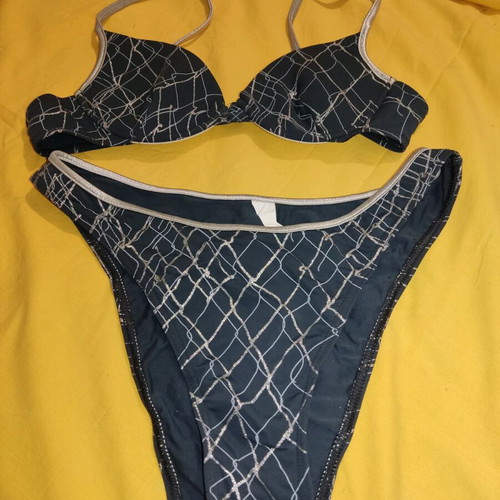 Swimsuit set used in good condition