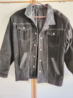Black leather jacket No L, lightly worn