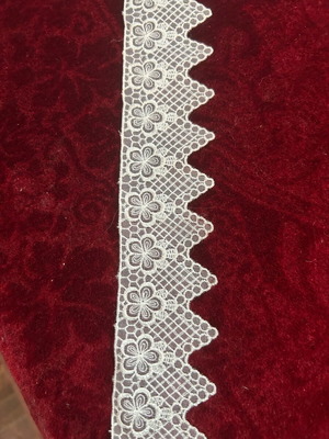 Decorative white lace new, 2 pieces