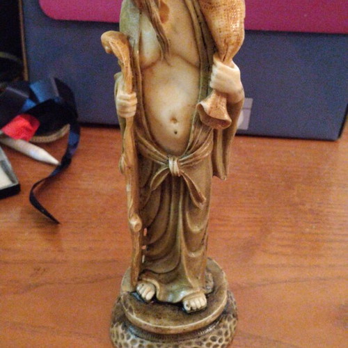 Decorative Asian Fisherman or Wise Man Statue like new, resin finish