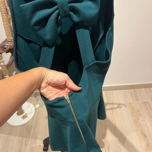 Top with open back and zipper used