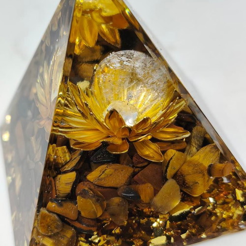 Orgonite pyramid with natural amethyst like new 5.5cm