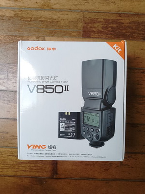 Godox V850II V850 Flash like new
