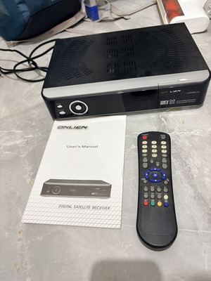 Onlien LN3060 CU satellite decoder used with remote and manual