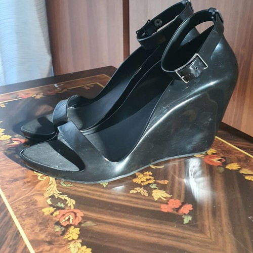 Melissa platform sandals size 38 used, black with strap damage