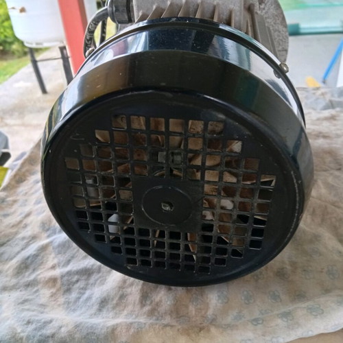 Three-phase motor like new