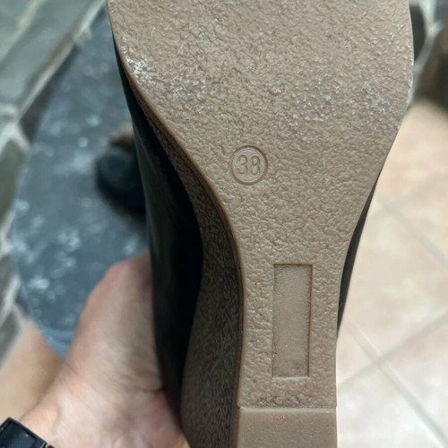 Leather ankle boots size 38 like new black