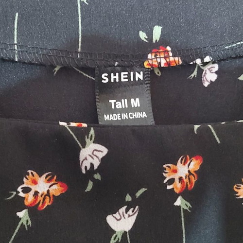 SHEIN Long Skirt Size M in Very Good Condition with Colorful Flowers